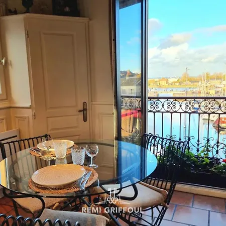 Апартаменти Key West - Charming On The Port Of - Superb 360 View